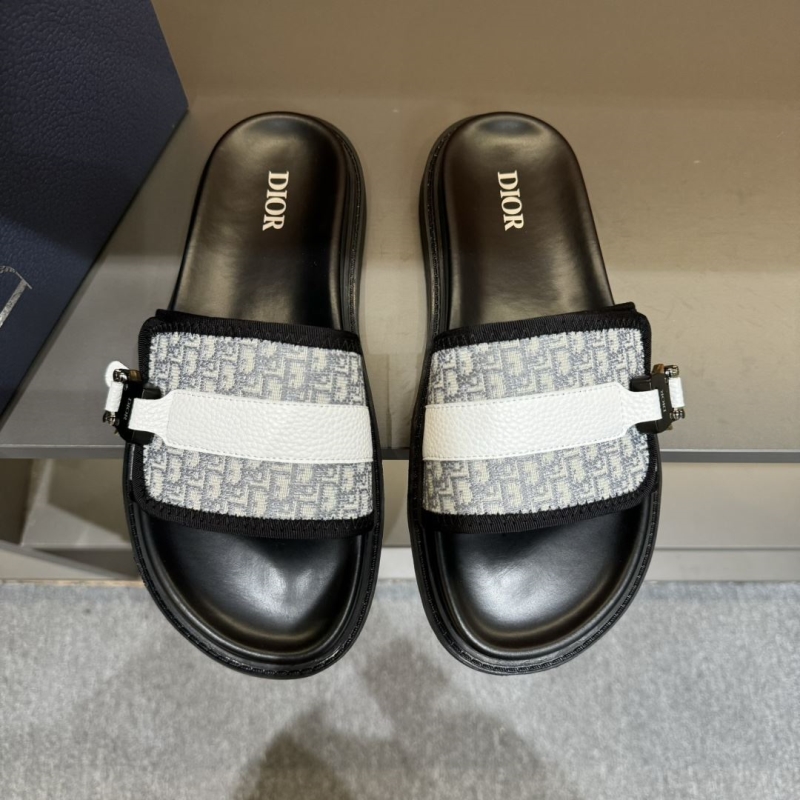 ch**an D*or slippers